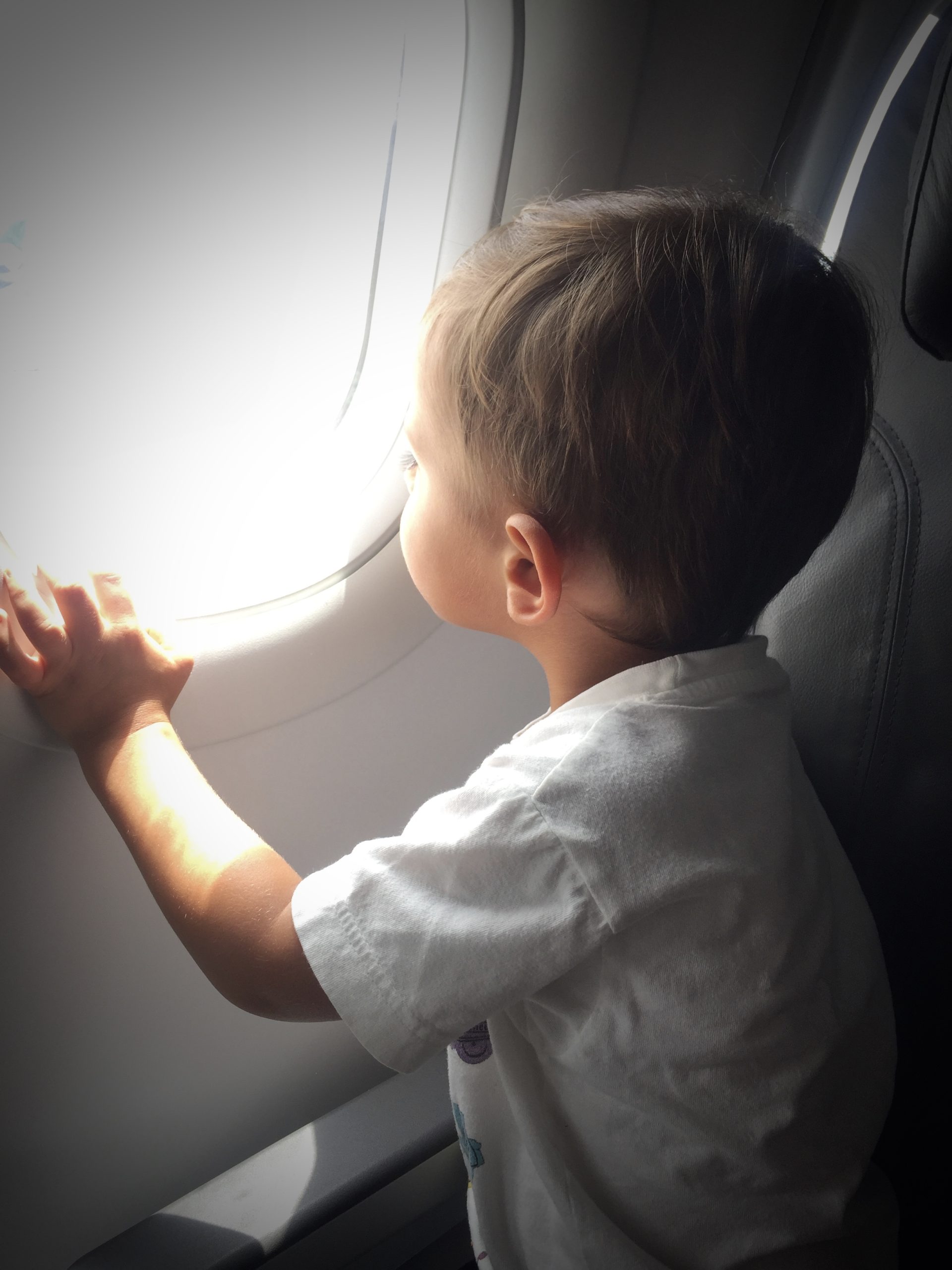 Cómo viajar con niños sin morir en el intento